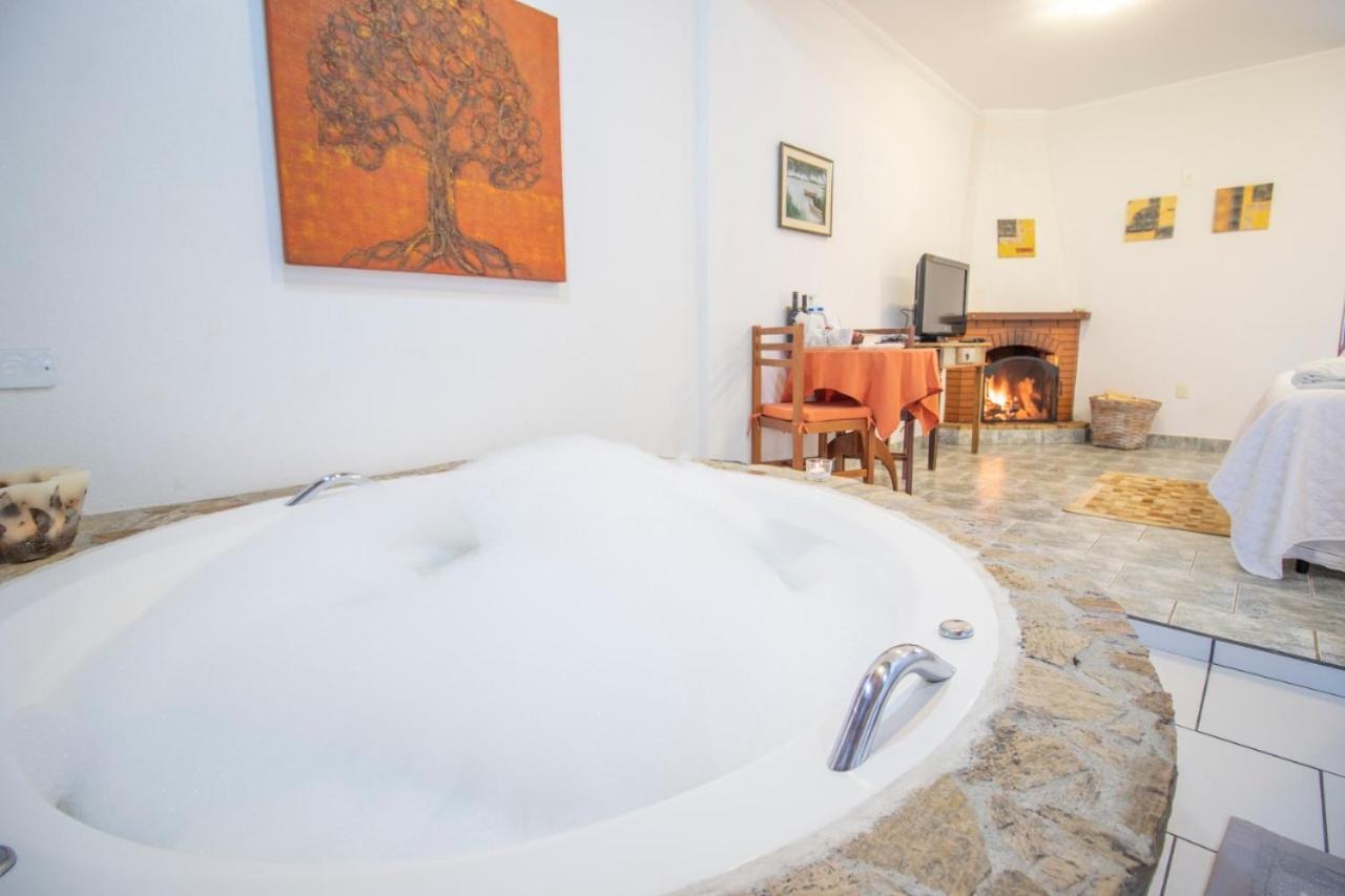 Suite Spa Bath